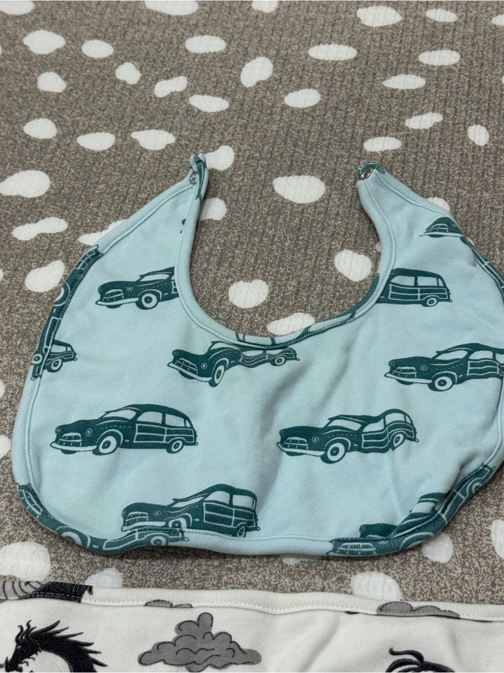 Bundle Kate Quinn bibs cotton baby boy dragons bandana turquoise cars